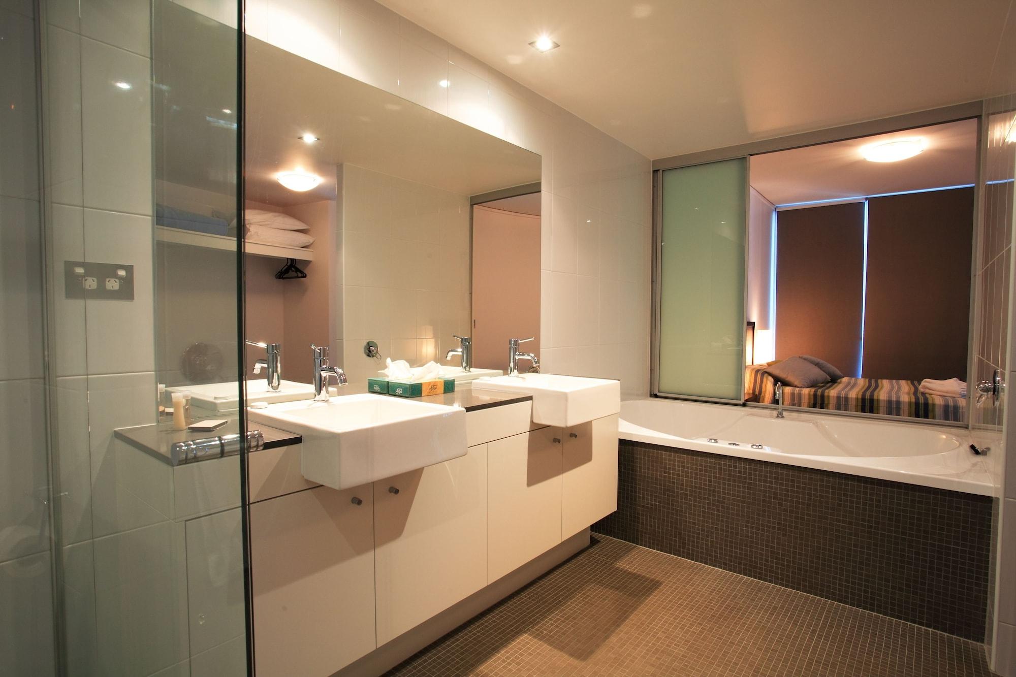 C Bargara Resort Bagian luar foto