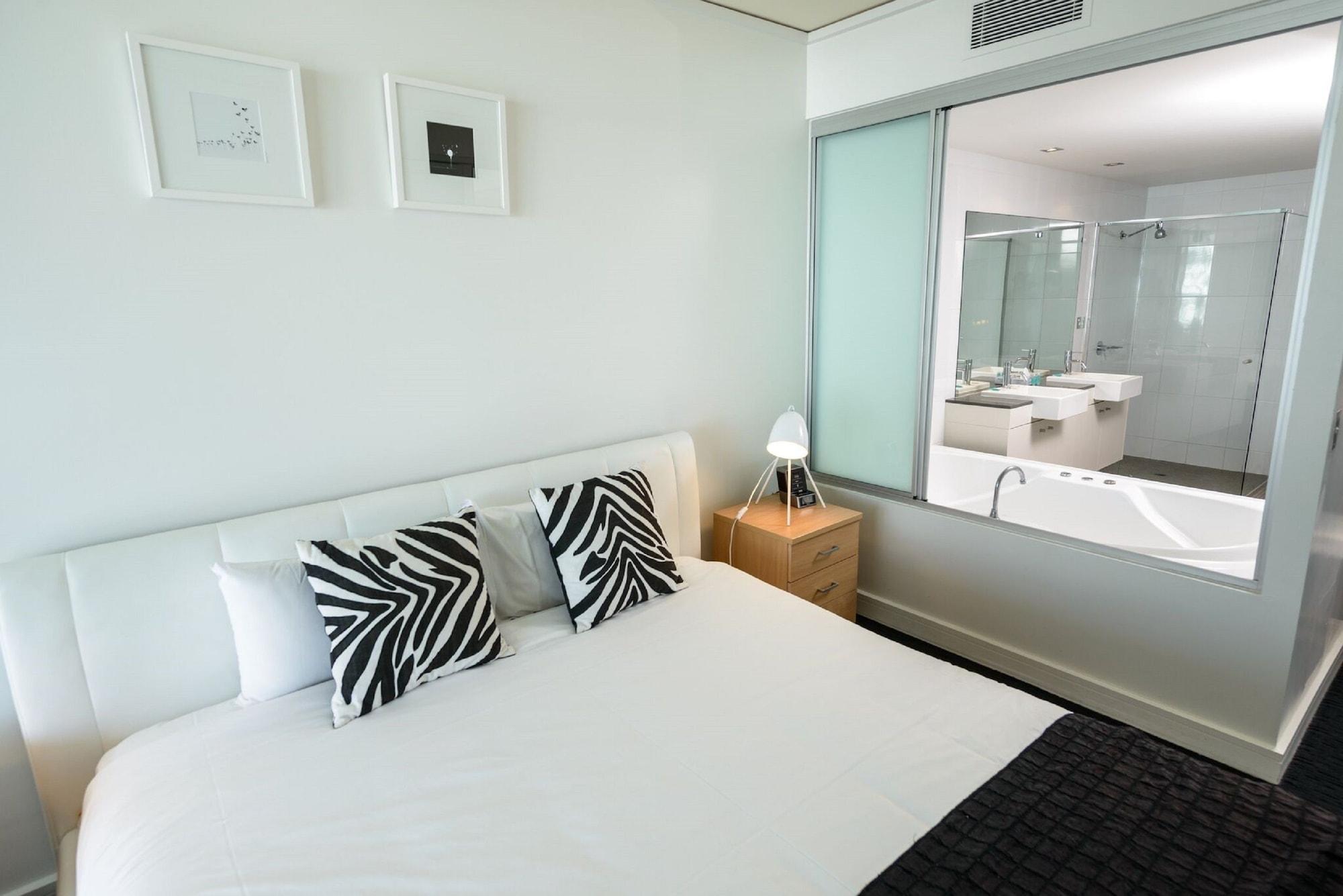 C Bargara Resort Bagian luar foto