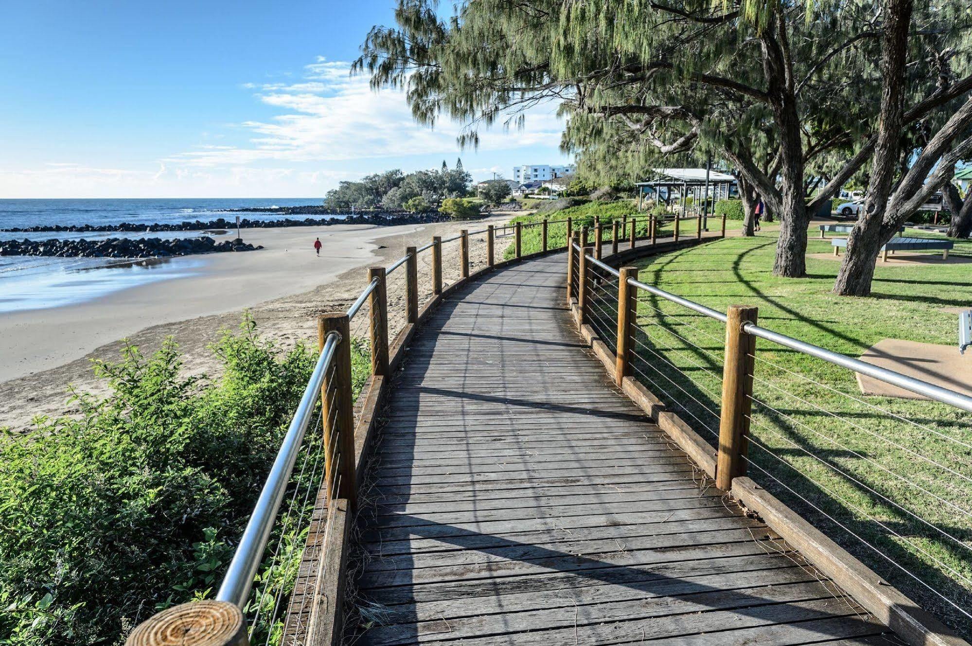 C Bargara Resort Bagian luar foto
